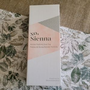 Xo, Sienna desk tray